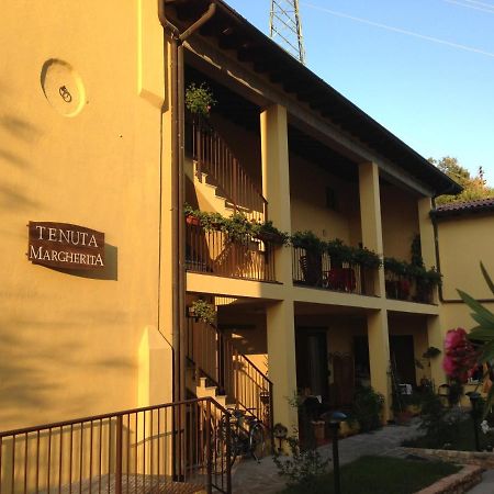 Tenuta Margherita Pensionat Salò Exteriör bild