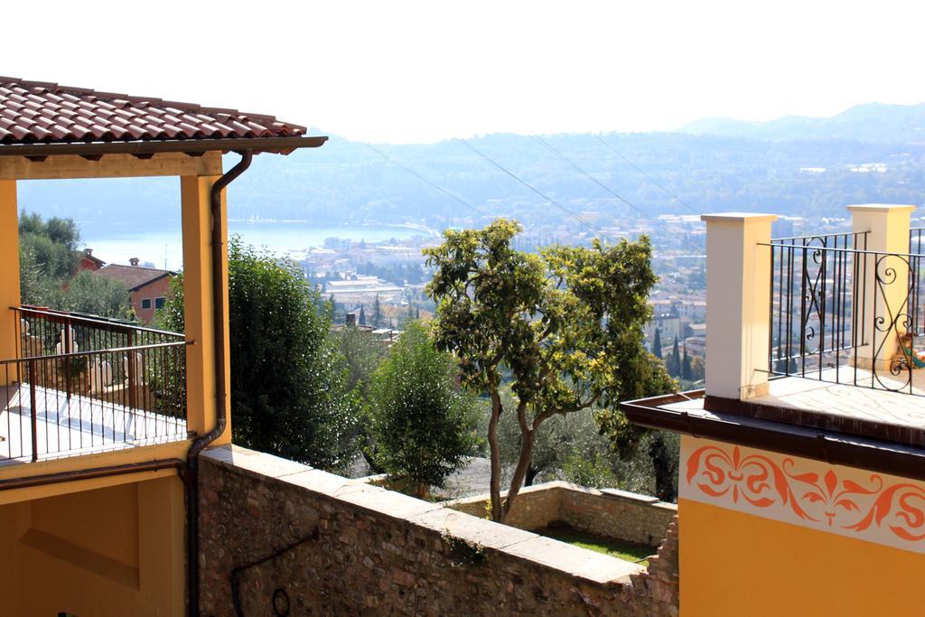 Tenuta Margherita Pensionat Salò Exteriör bild